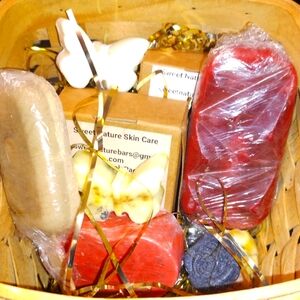 Beauty Baskets 🌹$40 NATURAL HOMEMADE HANDMADE SOAPS BASKETS